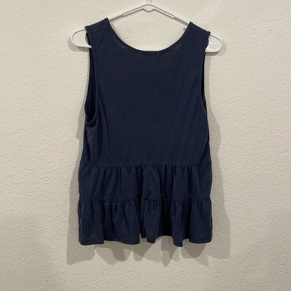 Flowy Tank - Picture 4 of 4